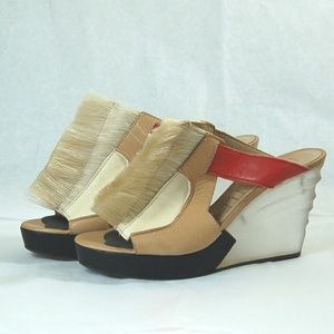 L D Tuttle wedges